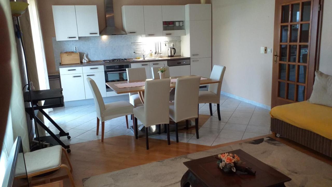 Summerhouse Omis Apartment *