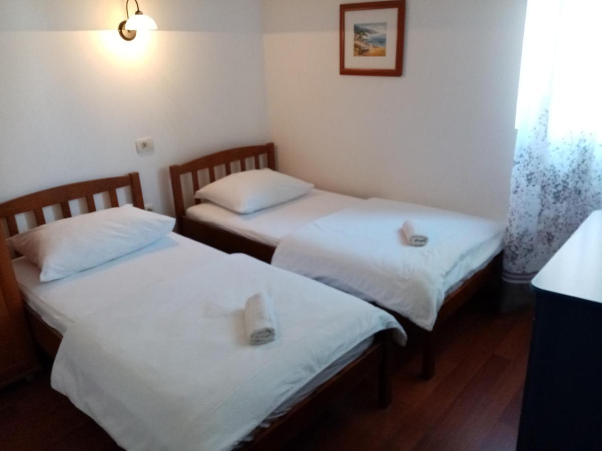 Apartment Summerhouse Omis Duce