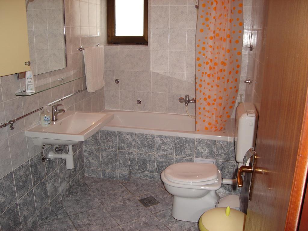 Summerhouse Omis Apartment